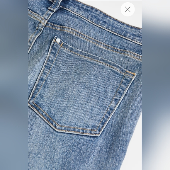 🌞H&M Regular Waist Flared Blue Jeans 15" Waist - Picture 2 of 7